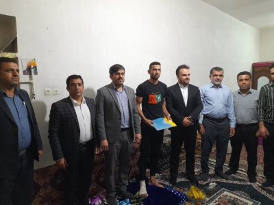 عیادت مدیرکل ورزش خوزستان از منجی غریق مصدوم در پی نجات جان یک جوان