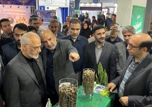 بازدید استاندار خوزستان از دستاوردهای تولیدی و دانش‌بنیان صنعت نیشکر